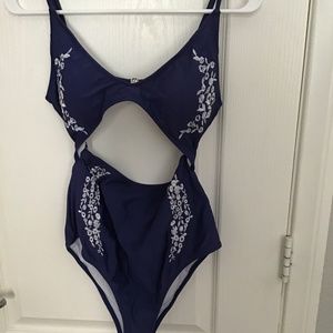 Bathing suit
